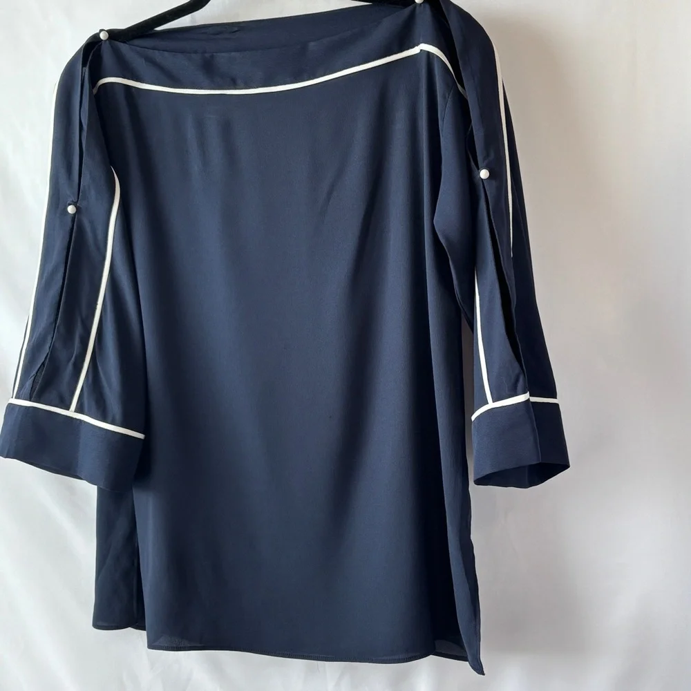 Ann Taylor XS Navy Blue with White Trim Boat Neck Blouse Slit Sleeves NWT - Picture 12 of 12